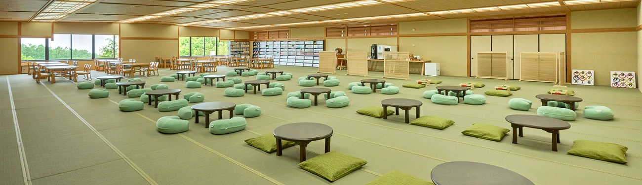 ラウンジイメージトップ｜グランドメルキュール八ヶ岳リゾート＆スパ